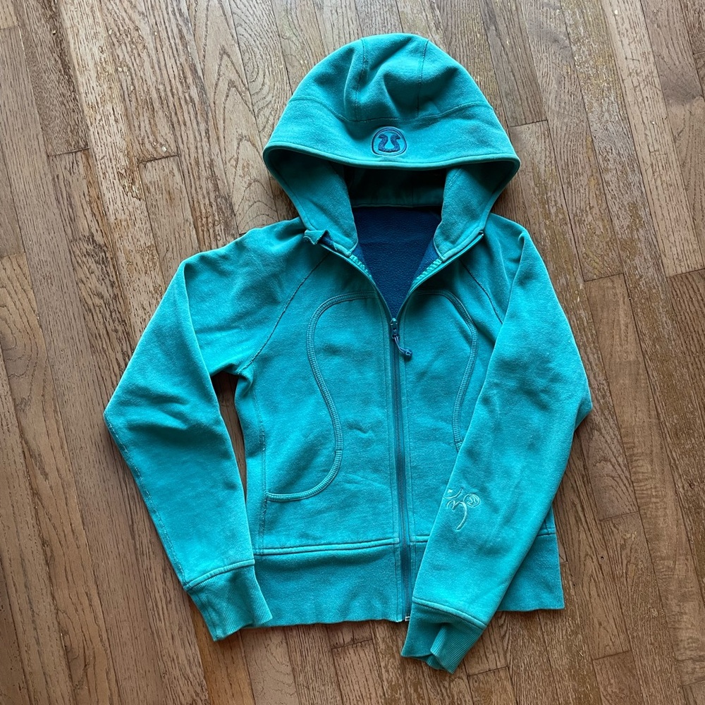 lululemon hoodie